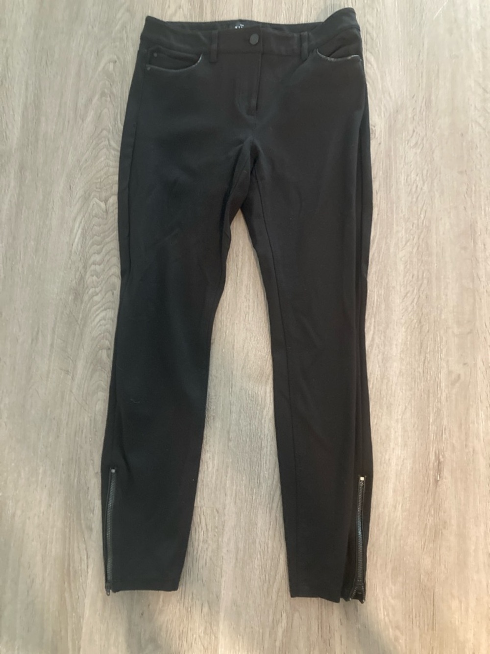 White House Black Market Black Skinny Zip-Hem Pants
